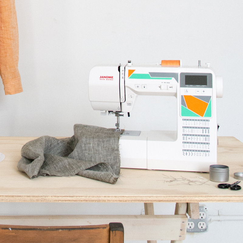 Janome Computerized Electronic Sewing Machine
