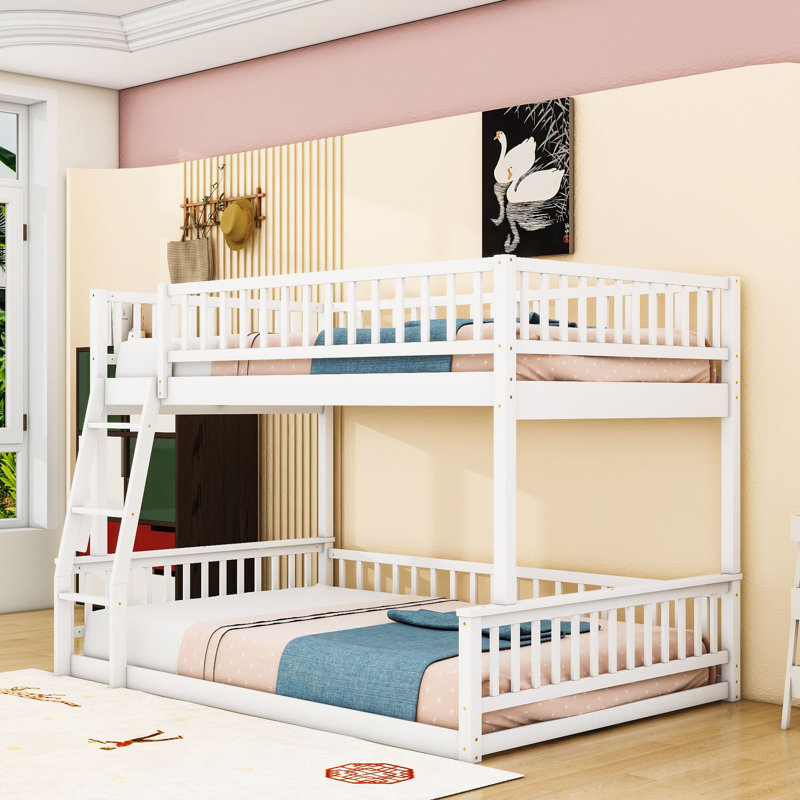 Lit double superposé au-dessus de grand lit double avec conception détachable et échelle