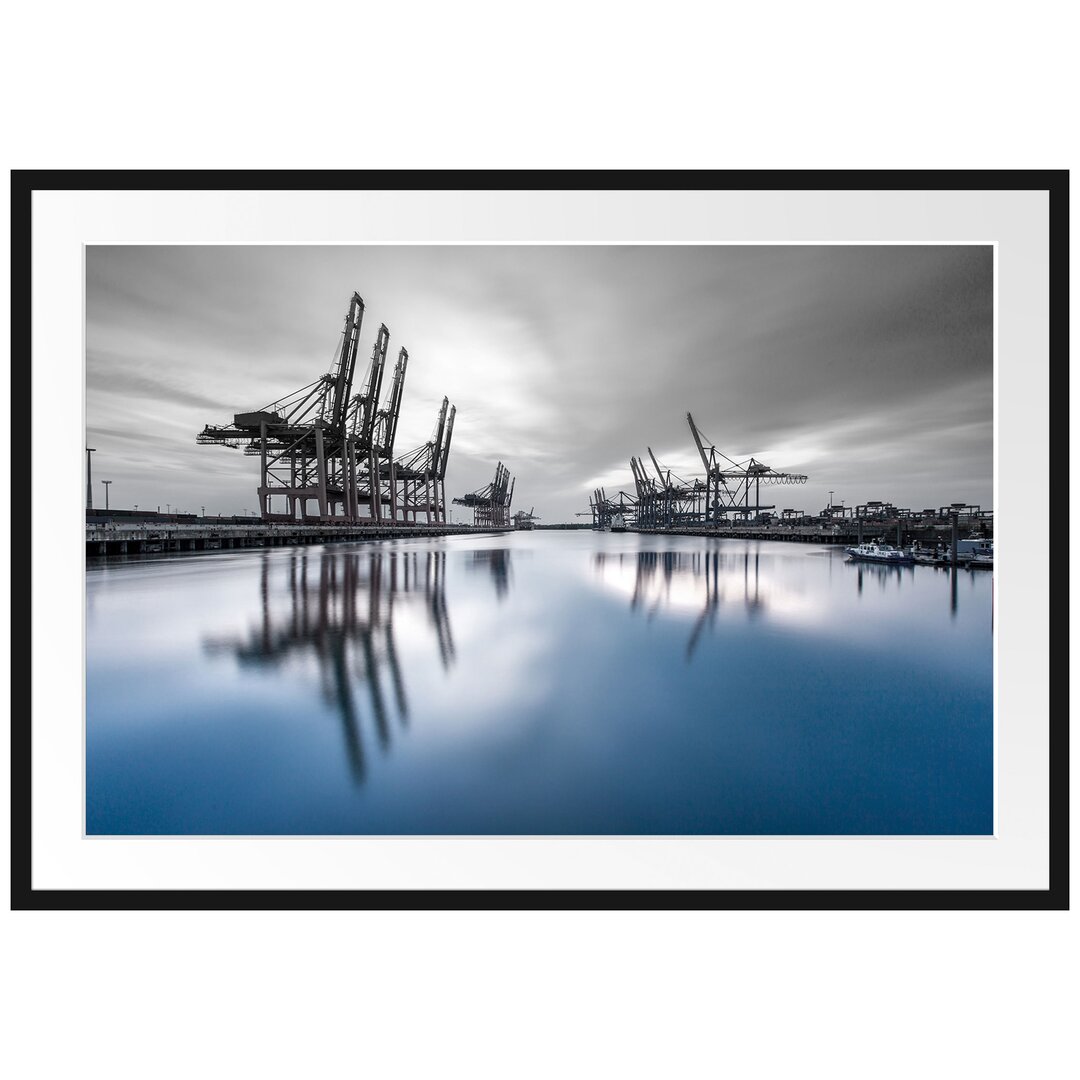 Hafen am Abend Gerahmter Fotodruck