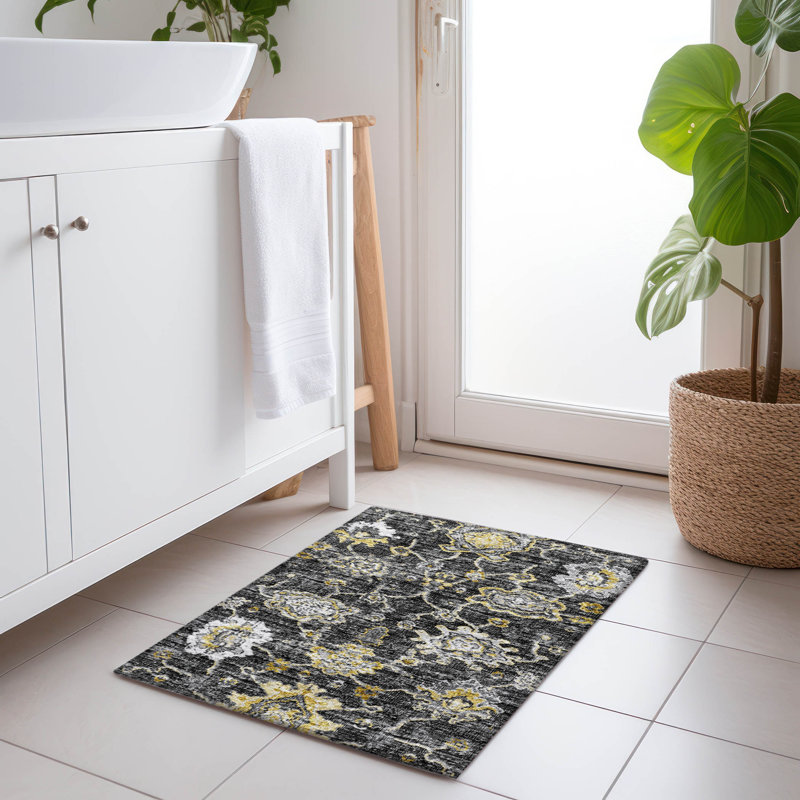 Tapis avec envers antidérapant Ellenmarie, Rectangle 1 pi 8 po x 2 pi 6 po