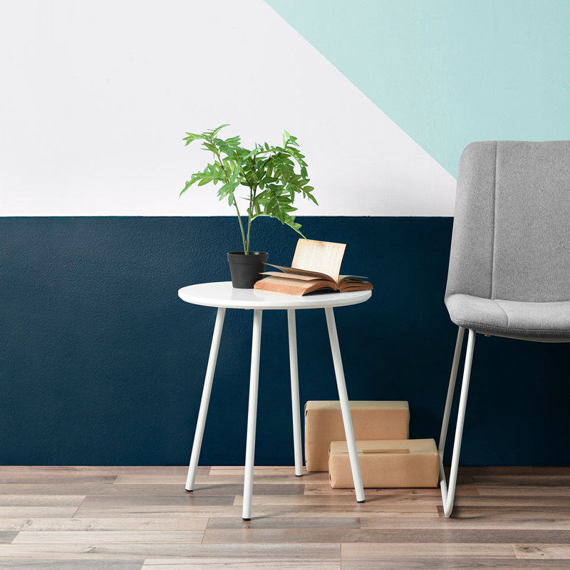 Dorecht End Table