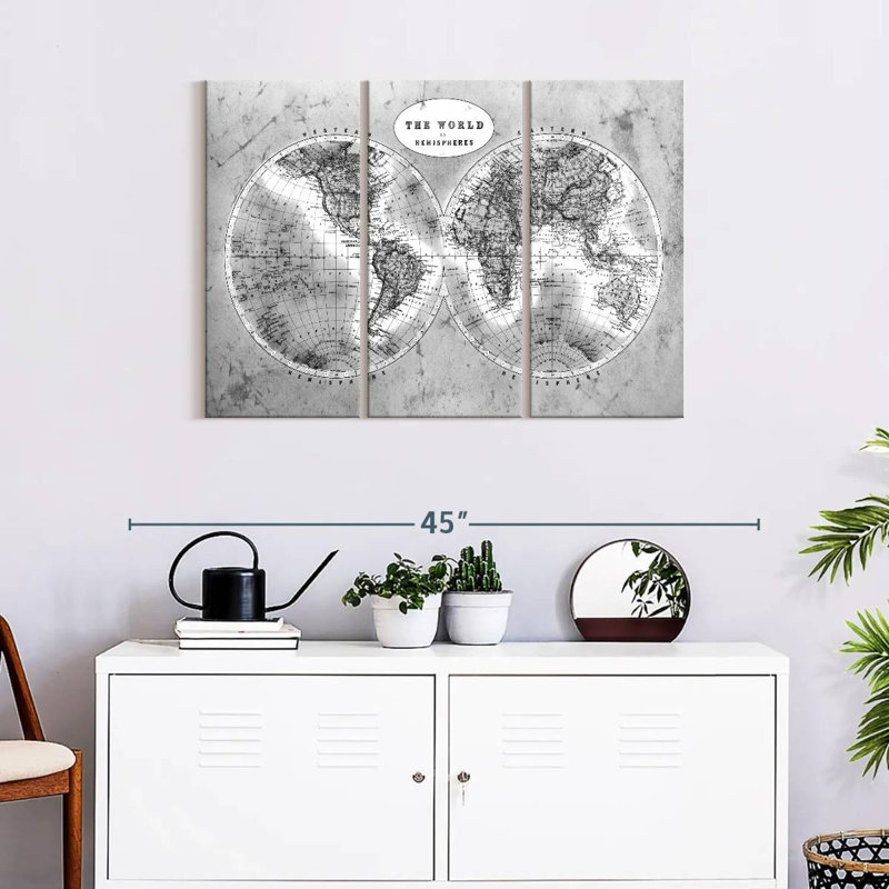 Carte du monde 3 pièces «BW Map» par Tess P, H 24 po x l 38 po x P 1,25 po