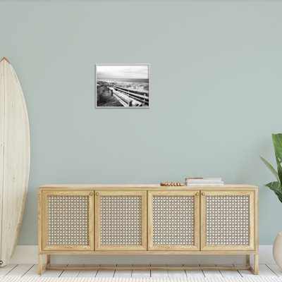 «Coastal Boardwalk Landscape», estampe numérique par GraffiTee Studios