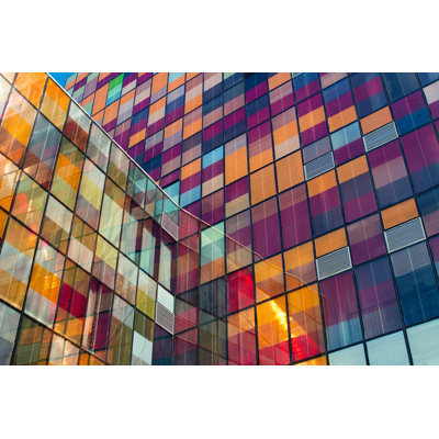Lumbard " Glass Wall "