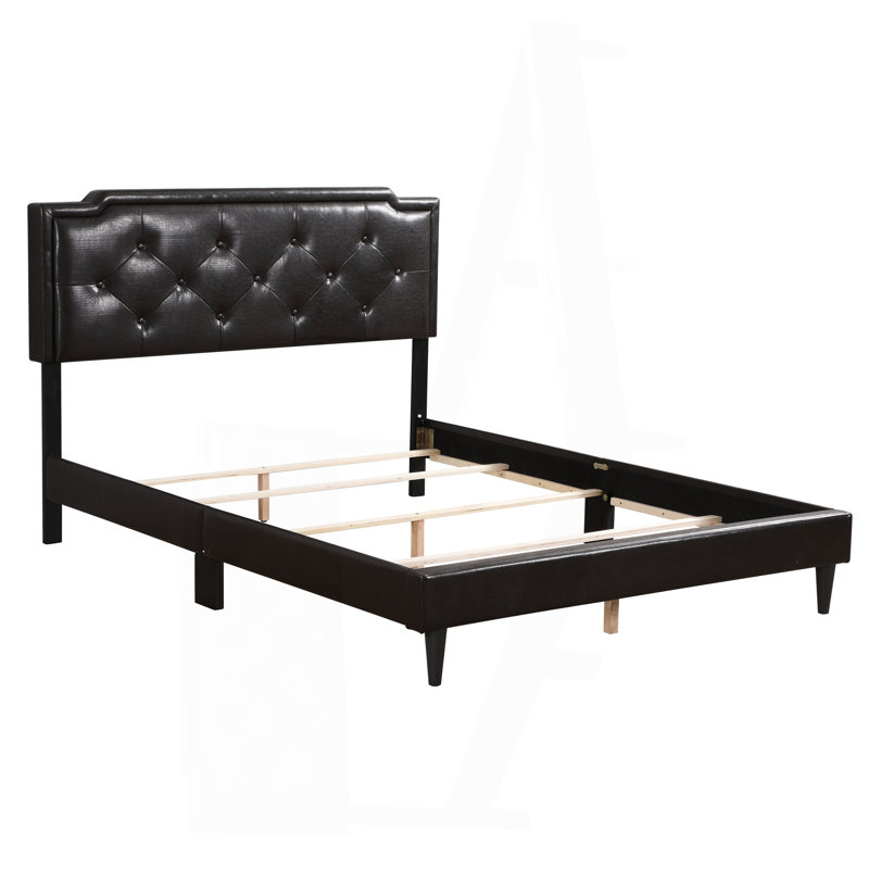 Inviting Full Bed With Casual Charm