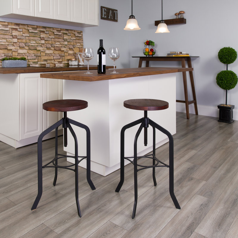 Tabouret de bar 30 po avec siège réglable en bois Chrissy - Meubles de cuisine - Tabouret rustique