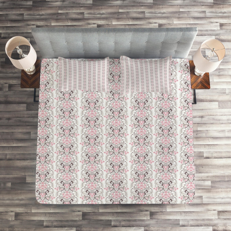 Traditional Polyester Floral Coverlet, King Bedspread + 2 Shams