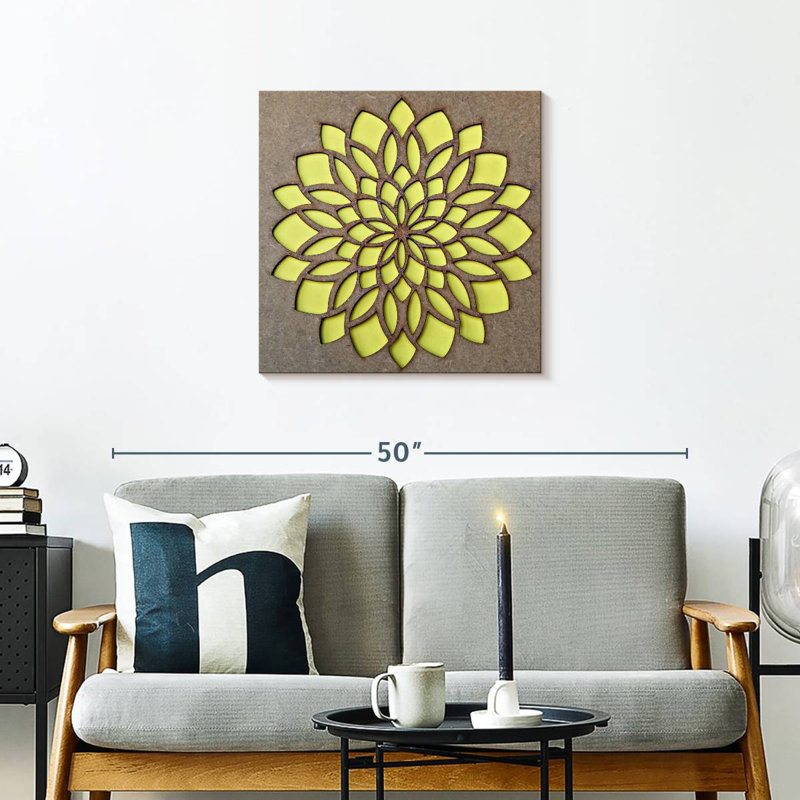 Mandala jaune Kerner, H 24 po x l 24 po