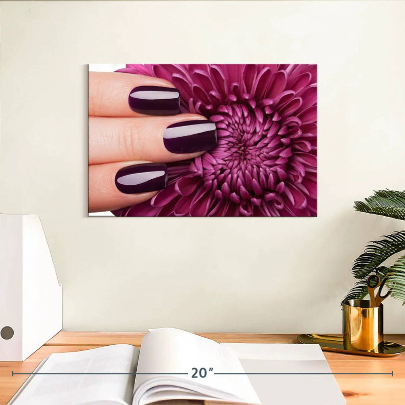 Clous mauves lustrés de Shuttleworth, H 8 po x l 12 po