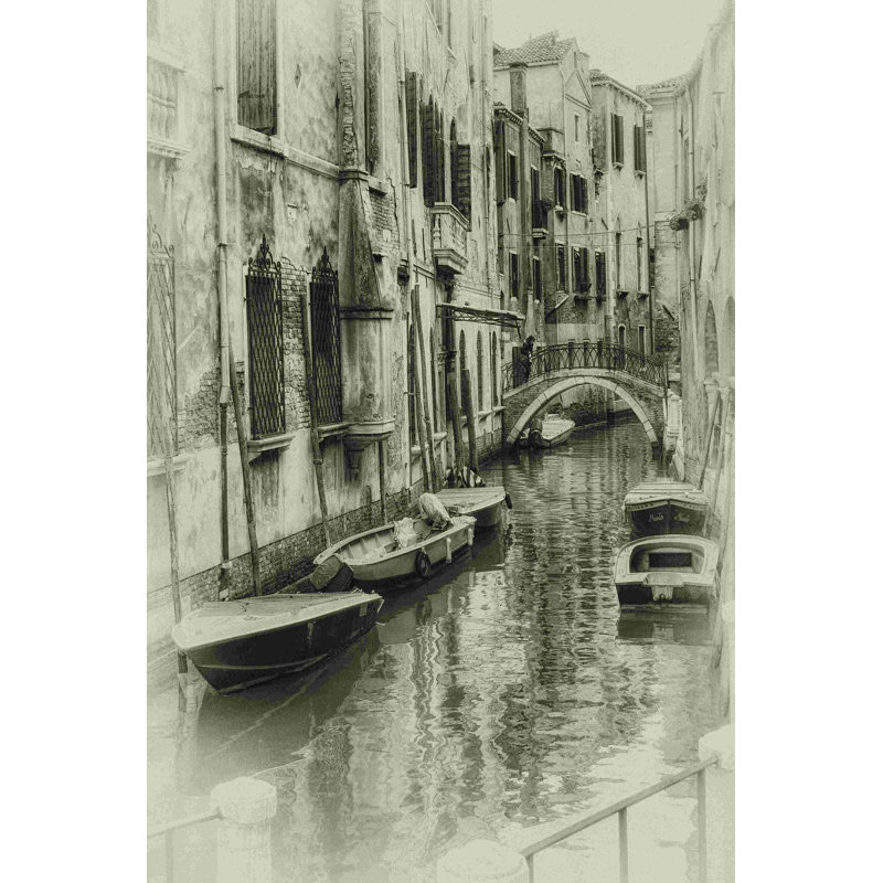 Six bateaux sépia, H 18 po x l 12 po