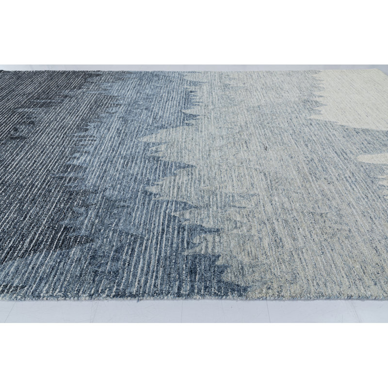 Surf Hand Tufted Area Rug in Blue, Rectangle 5' x 8'