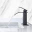 Robinet de salle de bain à cascade, robinet de meuble-lavabo à poignée simple-118546179