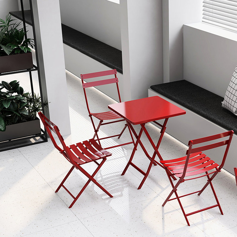 Bistro pliable à 3 terrasses - rouge. Table et chaises en métal. , Pour l'intérieur et l'extérieur. Assemblage facile. Rouille rayée. Support de chaise de 330 lb. Balcons bistro peu encombrants, meubles 3 pièces. Fabrication.