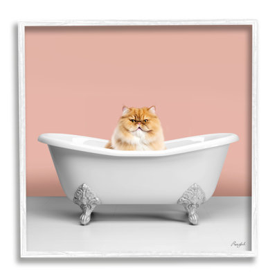 «Orange Cat In Bathaign» par Roozbeh Print
