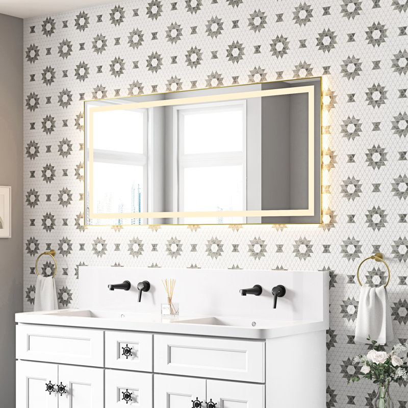 Miroir de salle de bain 60 po x 28 po à DEL avec cadre en aluminium, conception de meuble-lavabo mural, anti-buée, mémoire, 3 lumières et éclairage à intensité variable