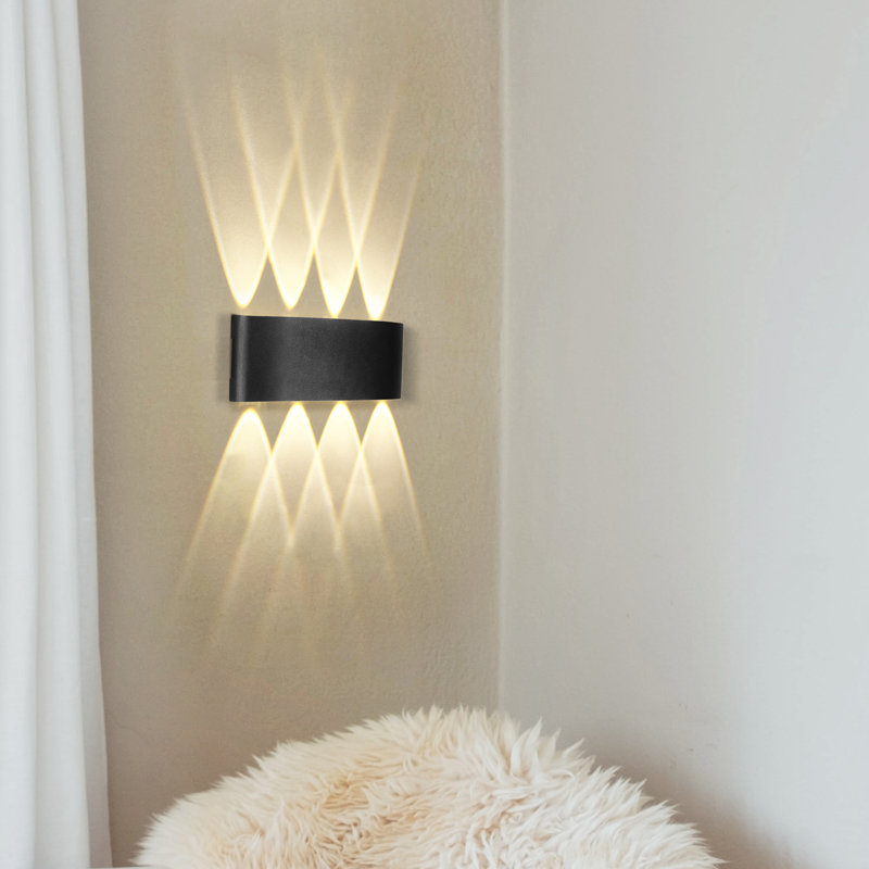 Graven 8-Light Curved Aluminium Black Up & Downlight