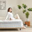 Matelas hybride 12 po dans une boîte avec mousse à mémoire de forme et ressorts ensachés pour un soulagement de la pression et un confort confortable-117250277