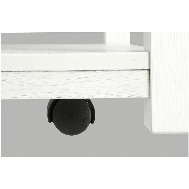 1 table basse brune de style campagnard avec base blanche et plateau de table rectangulaire avec roulettes