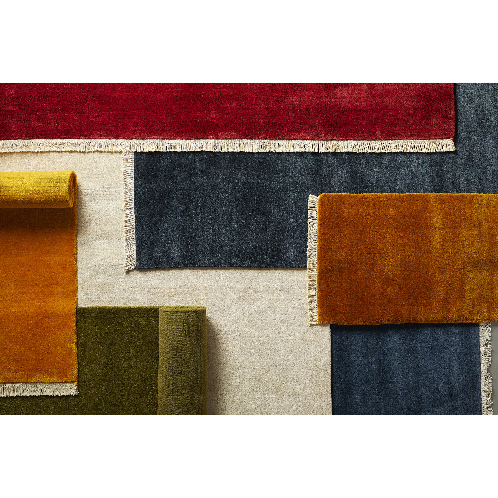 Clio Handmade Wool Burnt Orange Rug, Rectangle 2' x 3'