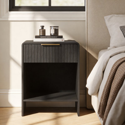 Arcen 1-Drawer Nightstand with Fluted Front (Set of 2)