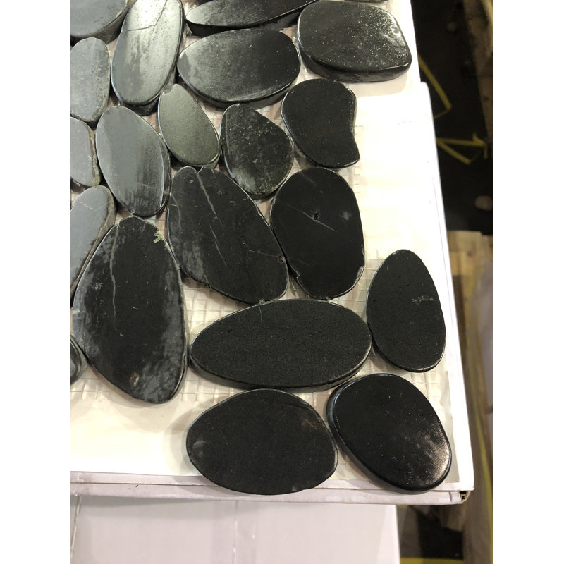 Poppy Seed Random Sized Natural Stone Mosaic Tile in Green