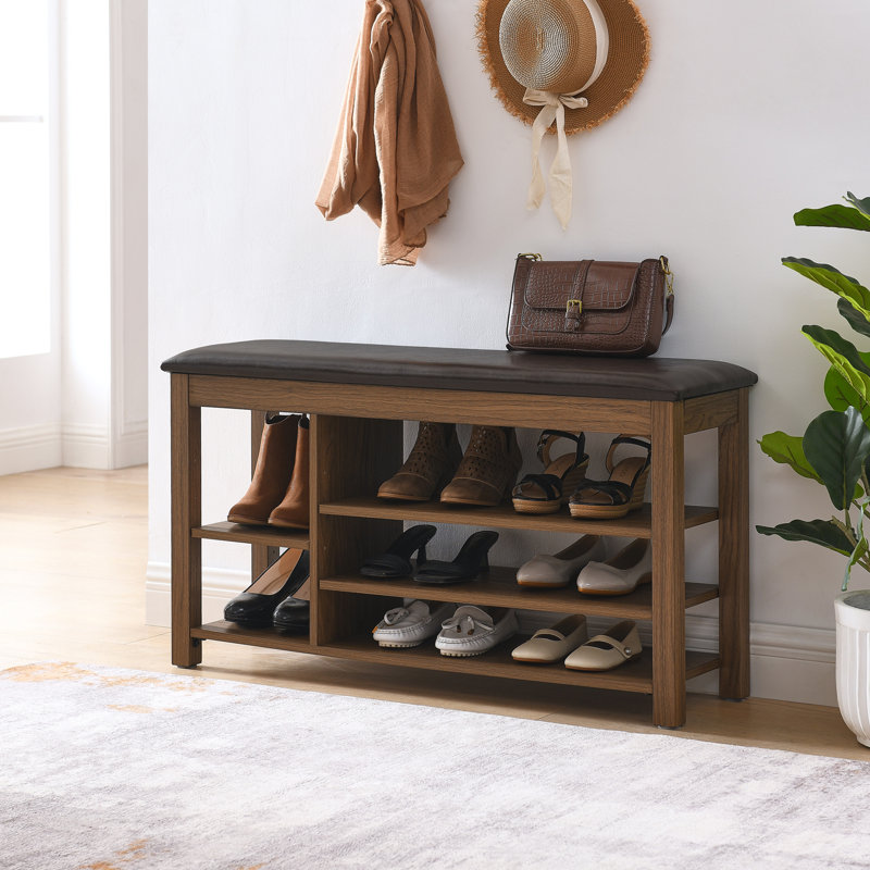 Un banc à langer à hauteur réglable, Brun