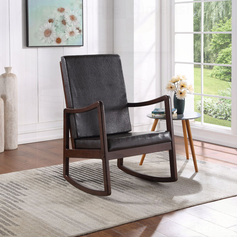 Le fauteuil à bascule Raina