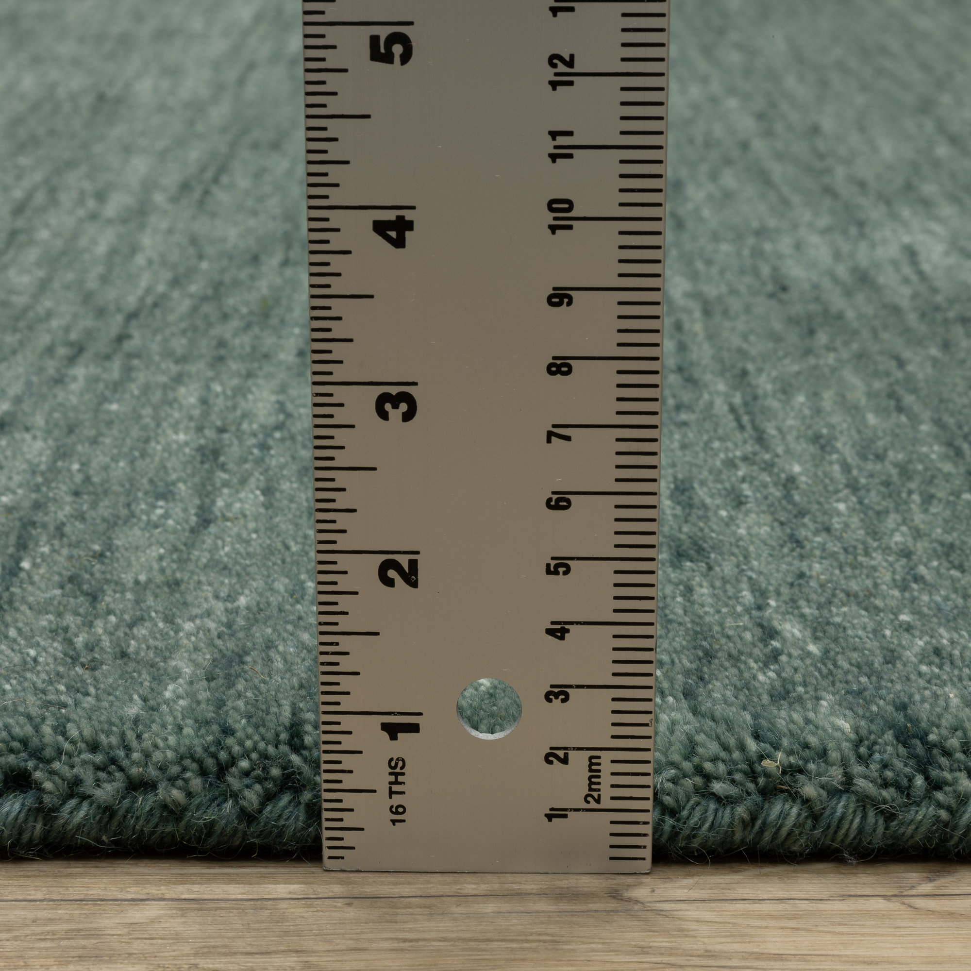 Yolandi Hand Tufted Wool Teal Rug, Rectangle 6' x 9'