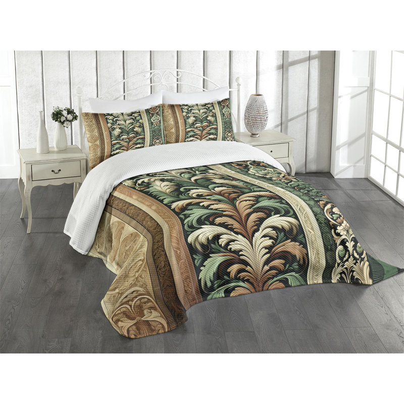 White Quilted Queen Bedspread Set with Pillow Shams