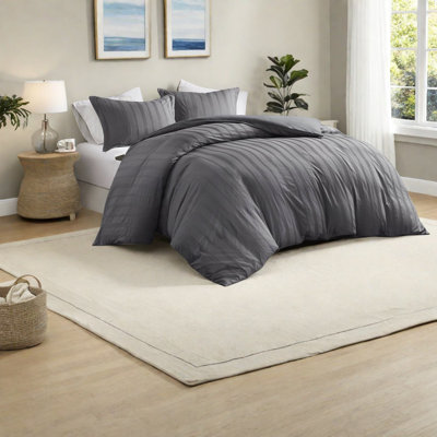 Ensemble de literie durable 3 pièces, polyester confortable, motif à rayures moderne pour la chambre à coucher