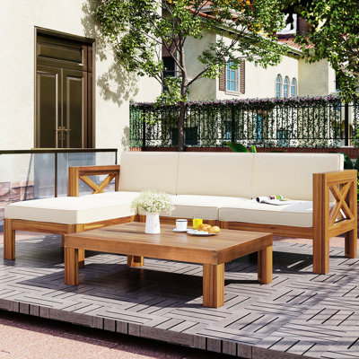 5 sièges modulaires de patio, finition naturelle, coussins beiges, structure en bois pour l'eau, pour l'extérieur, espaces