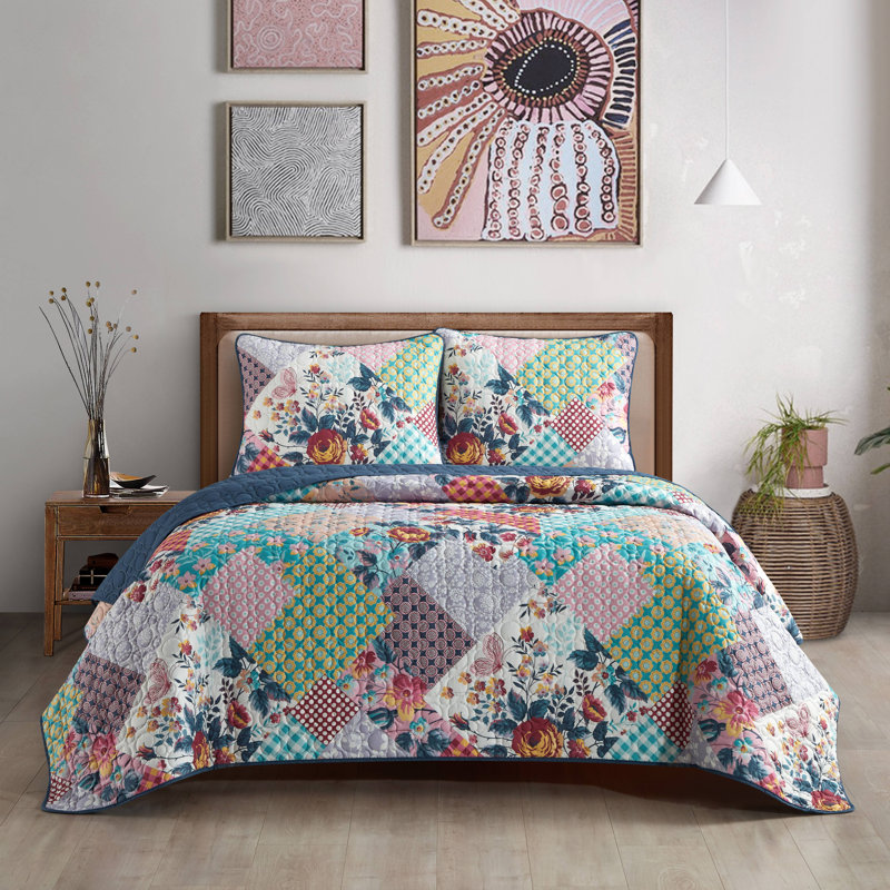 Cottage Charm Blue Patchwork Microfiber Queen Quilt Set
