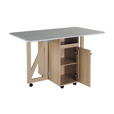 Foldable dining table