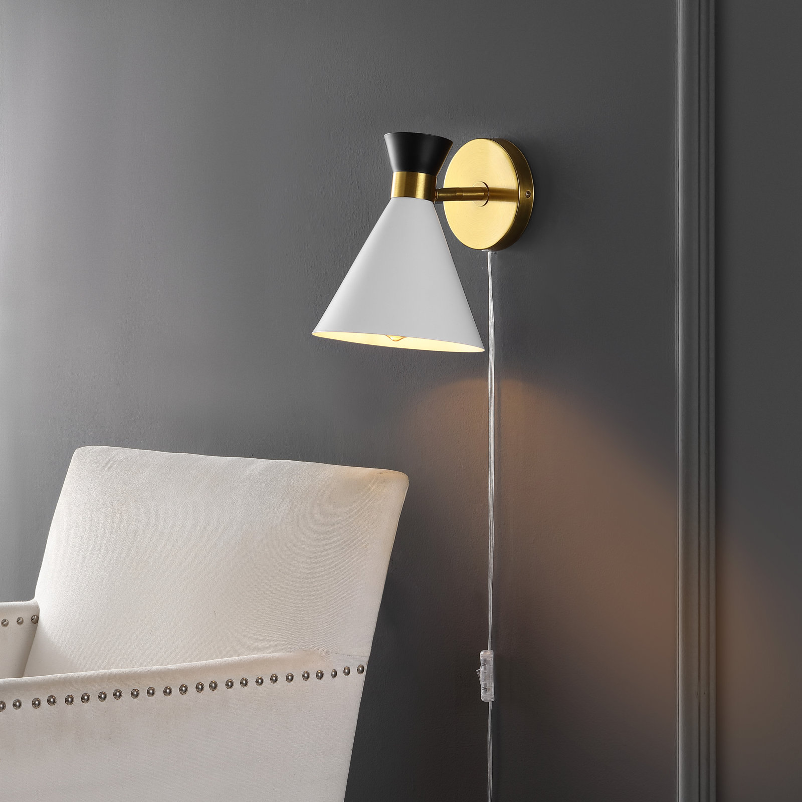 Puliafico Single Light Dimmable Plug-in Armed Sconce, White/Brass