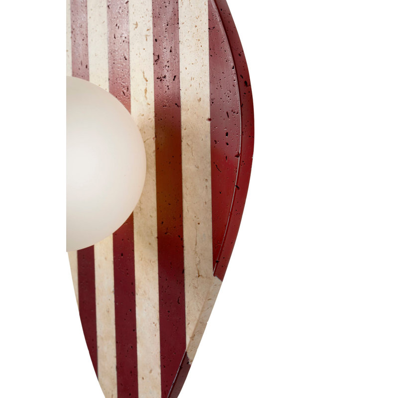 Lampe murale élégante avec corps en travertin, finition beige et blanche / rouge, 16,5 po x 3,9 po | Capuchon en verre de 3,9 po de diamètre, hauteur totale de 16,5 po | Bouton marche / arrêt sur le câble, douille de 10 W maximum (ampoule non incluse), indice de protection IP20