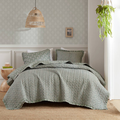 Linwood Sage Green Ruffle Printed 3-Piece Queen Quilt Set