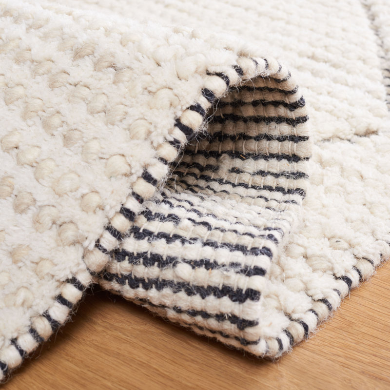Skyelee Hand Woven Wool Geometric Rug, Rectangle 5' x 8'