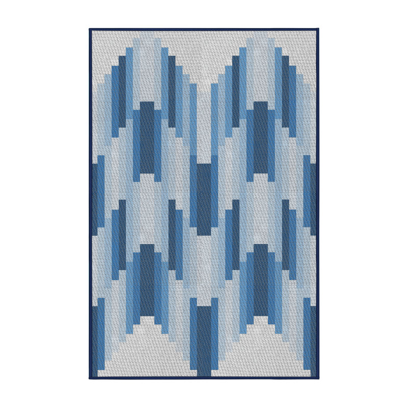 Tapis bleu/blanc cassé à motif, Rectangle 4 pi x 6 pi