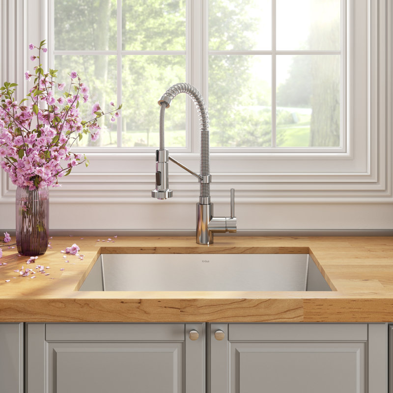 Évier de cuisine avec robinet encastrable L 24 po x l 19 po Pax ™, Chrome