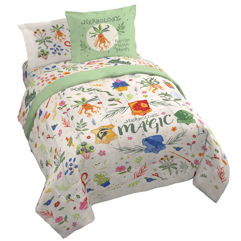 Harry Potter Herbology Magic Queen Bed Set W/ Sham, Queen Comforter + 6 Additional Pieces