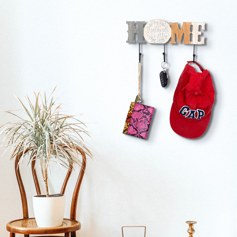 Buruk Rustic Farmhouse Wooden Key Holder - Brown 3-Hook Design
