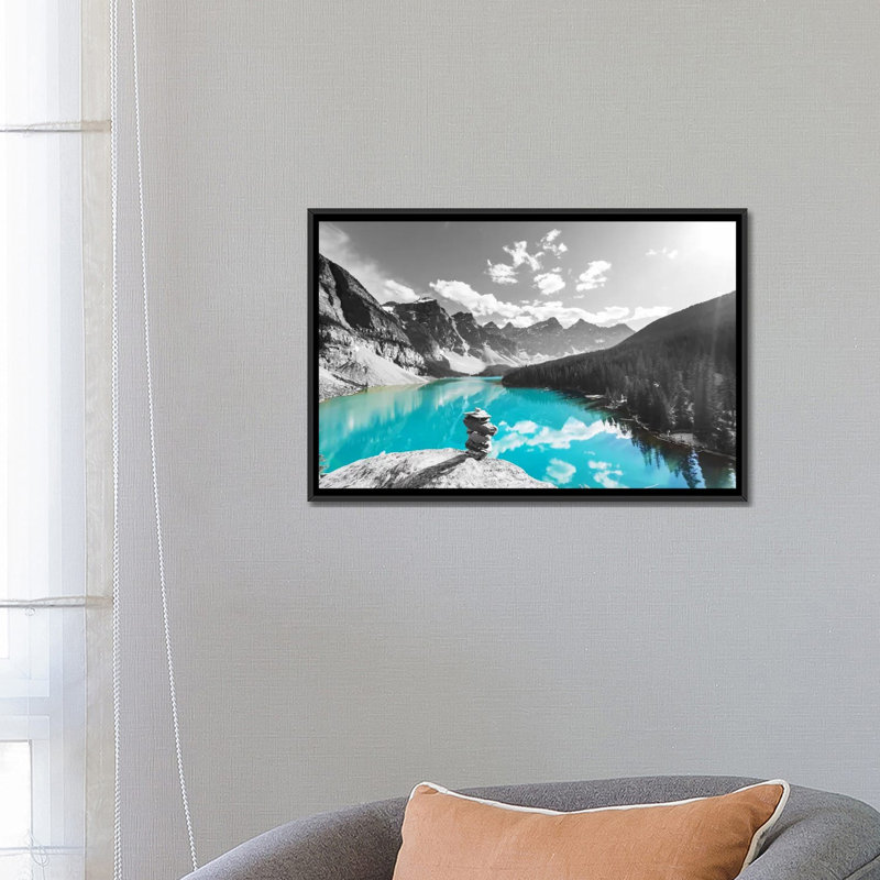 Uplifting Reflection - reproduction de photo sur toile tendue, H 18 po x l 26 po x P 1,5 po, Toile avec cadre noir