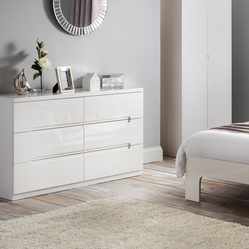 Meldrum 130cm W 6 - Drawer Chest of Drawers, White