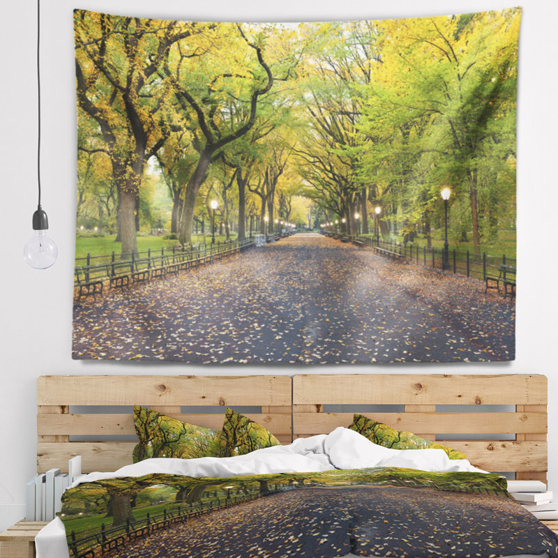Tapisserie de la salle de mall dans central park, H 68 po x l 80 po