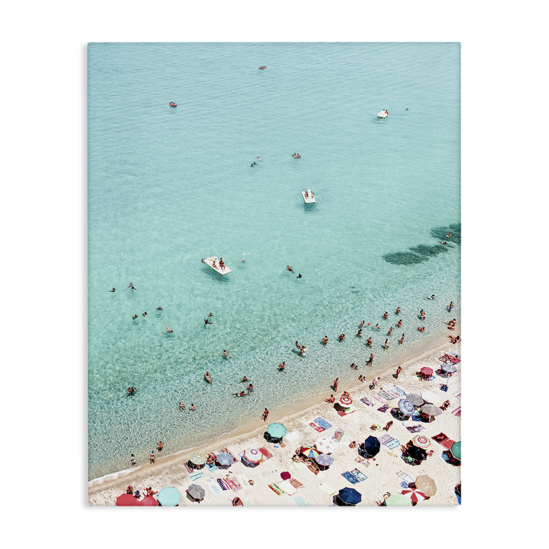 «Busy Beach View», art mural sur toile par Sissi et Seb, H 40 po x l 30 po