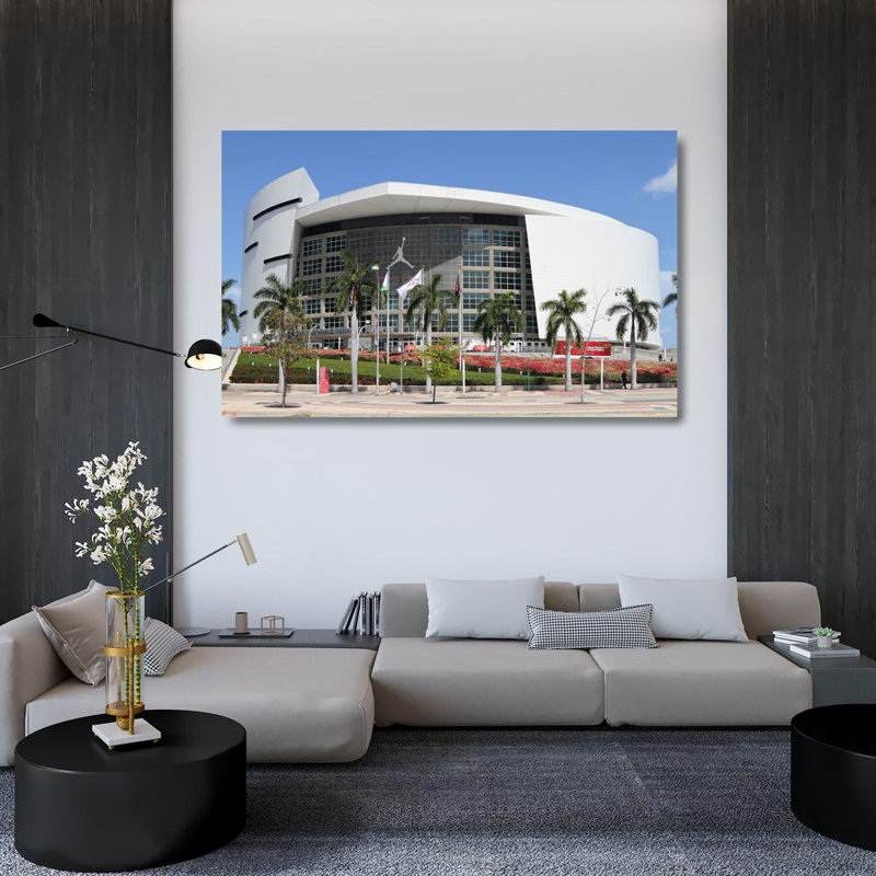 American Airlines Arena, 30" H x 48" W