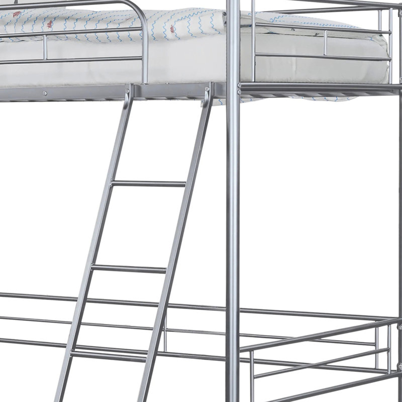 Lit mezzanine simple argenté contemporain avec structure en métal et attaché, libérant de l'espace au sol pour le bureau