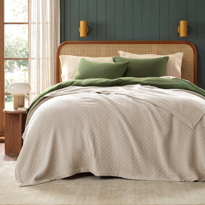 Bedsure 100% Cotton Muslin Blanket 8-Layer Twin XL, Breathable & Substantial Oeko TEX Gauze Bed Throw, Purewoven All-Season Moisture-Wicking Bedding, Softens After Wash