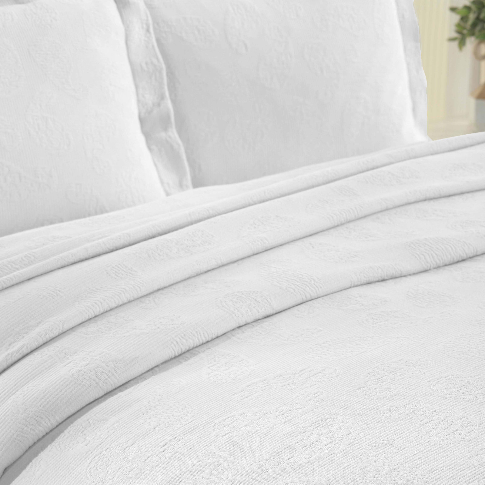Aldin 100% Cotton All Season Bedspread Set, King Coverlet + 2 Standard Shams, White