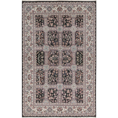 Tapis noir et ivoire de haute qualité noué à la main